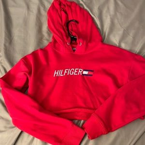 Cropped Tommy Hilfiger hoodie